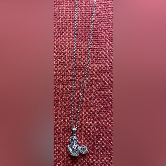 Elegant 925 Sterling Silver Mickey Pendant Necklace - Picture 4 of 5